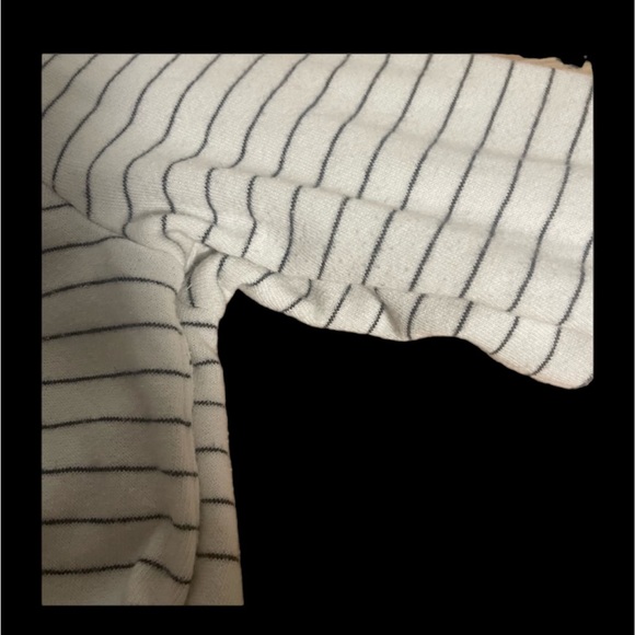 Zipper up ruffle jacket - Picture 6 of 14